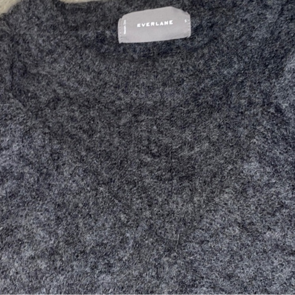 Everlane Men's Charcoal Crewneck Sweater